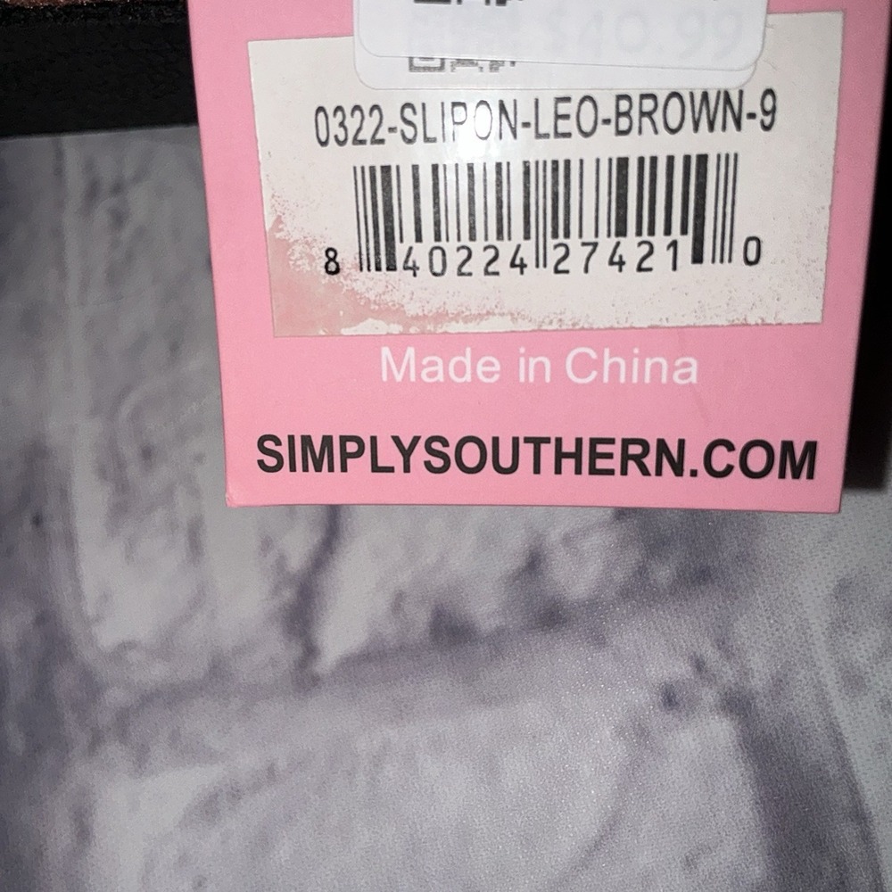 Simply Southern Slip-On Animal Print Shoes (NEW) Size 9 - Picture 3 of 6